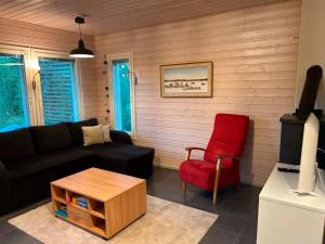 Posezení v ubytování Villa Tuuli - 7hlö, HimosYkkösen alue