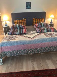 Giường trong phòng chung tại GETGYR Hostel