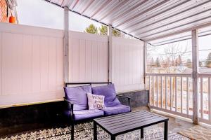 Balkón nebo terasa v ubytování Lovely 2 bedroom apartment downtown Canisteo