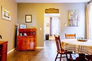 Fotografie z fotogalerie ubytování Lovely 2 bedroom apartment downtown Canisteo 