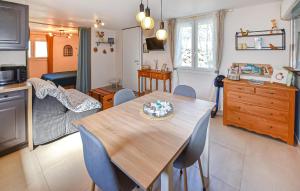 Kuchyň nebo kuchyňský kout v ubytování Maisonnette Avec Jacuzzi