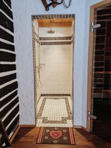 Gallery image of Sechszirbenhütte am Falkert 1700 m in Falkertsee