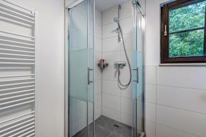 Koupelna v ubytování Black Forest Loft Königsfeld + 14 fotografií