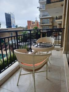 Un balcon sau o terasă la Blonch's Airbnbs