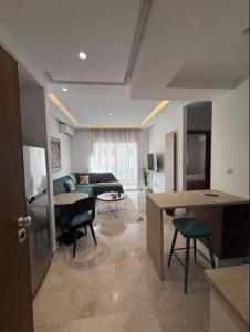 Khu vực ghế ngồi tại luxueux studio a malabata tanger