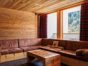 Posezení v ubytování Apartment Rosablanche D Attique by Interhome