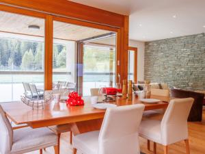 Posezení v ubytování Apartment Rosablanche E 108 by Interhome