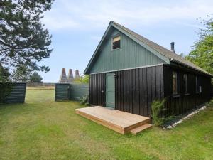 El edificio en el que está la casa vacacional