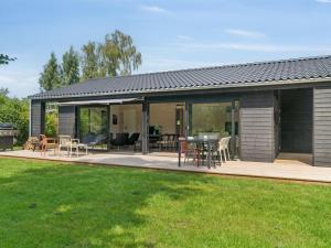 Κήπος έξω από το Holiday Home Herulf - 450m from the sea by Interhome