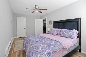 Ένα ή περισσότερα κρεβάτια σε δωμάτιο στο Luxury room in Cincinnati