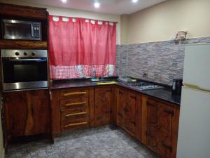 Η κουζίνα ή μικρή κουζίνα στο Casa en santa clara