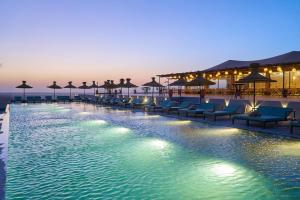 Bazén v ubytování Stellar Agafay Desert Camp nebo v jeho okolí