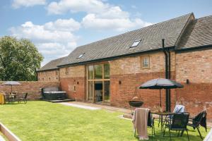 Κήπος έξω από το Home Farm Retreat