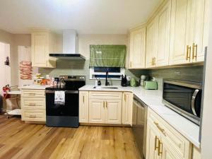 Billede fra billedgalleriet på Private Estate, Walk to Princeton Downtown, 3-Bedrooms 2-Bath with Free Parking i Princeton