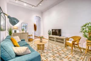 TV a/nebo společenská místnost v ubytování Charming and cosy maisonette in Sliema RABE1-1