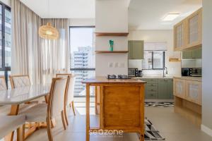 Dapur atau dapur kecil di Apto c/ Churrasqueira a 800m da Praia SRE1403