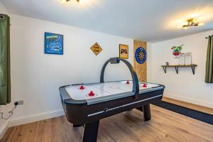 Fotografie z fotogalerie ubytování Gorgeous Barn with Hot Tub and Games Room v destinaci Bunny + 34 fotografií