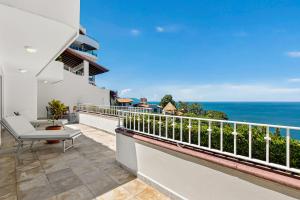 Nespecifikovaný výhled na moře nebo výhled na moře při pohledu z aparthotelu