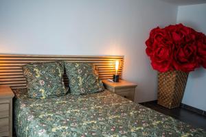 Postel nebo postele na pokoji v ubytování Villa Serenity + 25 fotografií