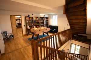 Perpustakaan di rumah percutian