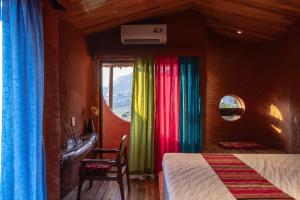 Postel nebo postele na pokoji v ubytování Nắng Hotels Bắc Yên
