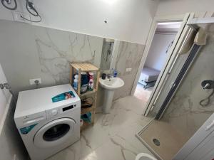 Ένα μπάνιο στο Ciane residence 3