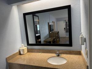 Φωτογραφία από το άλμπουμ του Days Inn by Wyndham Charlotte University στη Σάρλοτ