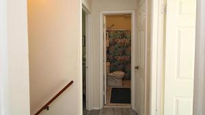 Ένα μπάνιο στο 111 Brookdale Road Bayside Beauty +23 φωτογραφίες