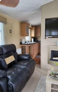 Dapur atau dapur kecil di Lido Beach Holiday Park - Holiday Accommodation 19352