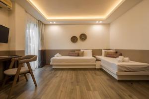 Gambar di galeri bagi Apartment in Gerakini with a shared swimming pool di Gerakini