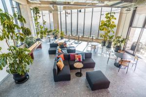 Un lugar para sentarse en Stylish apartments by VIATO HOMES