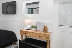 Gallery image of Hollywood Hills Retreat - Next to Universal Studios in Los Angeles