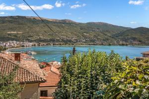 Ảnh trong thư viện ảnh của Hot Tub, Lake View, Old Town, Balcony, Parking APT ở Ohrid