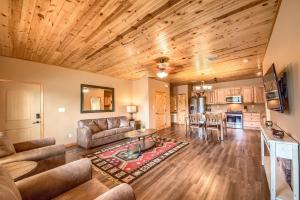 Et tv og/eller underholdning på Old Mills Resort OM A11