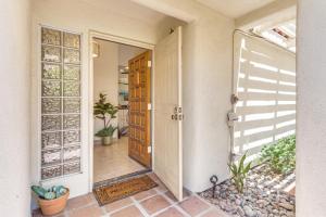 Φωτογραφία από το άλμπουμ του Pool Access, WFH Ready Home in Palm Desert σε Palm Desert Country