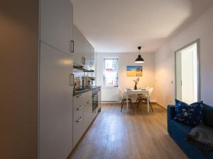 Dapur atau dapur kecil di Holiday apartment Ahrenshoop