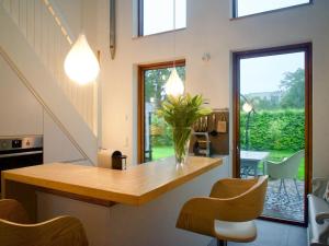 Kuchyň nebo kuchyňský kout v ubytování House on the River Werder