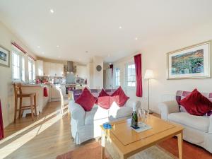 Χώρος καθιστικού στο Buzzard Cottage - 27940