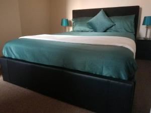 Billede fra billedgalleriet på Central Reading 4 Bedrm Contractors W Parking i Reading