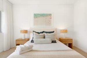 Gallery image of Beachfront Penthouse with Private Rooftop, BBQ, 2Car in Gold Coast