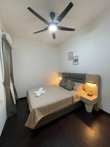 Ένα ή περισσότερα κρεβάτια σε δωμάτιο στο Ivory Homes at R&F - free WiFi and 1 Car Park