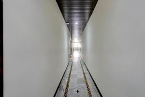 a tunnel leading into a building at Super Collection O Shri Sai Baba Temple Formerly Hotel Maitreya in Shirdi
