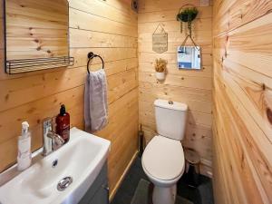 Koupelna v ubytování The Homestead Compact + 1 fotografie