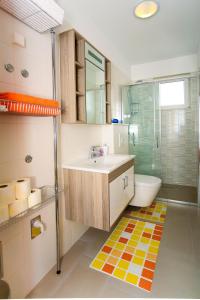 Kúpeľňa v ubytovaní Apartments Intrada + 37 fotografií