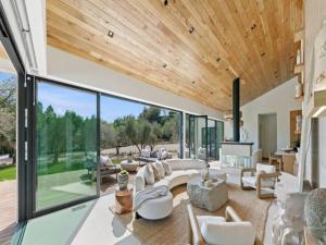 Afbeelding uit fotogalerij van Lechusa Estate in Solromar