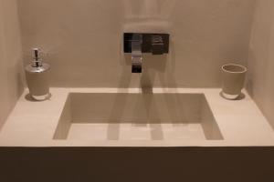 A bathroom at Solo per Noi Apartment