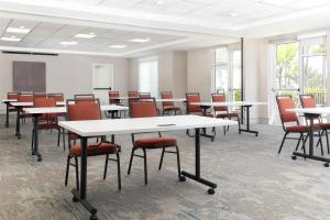 Konferenční prostory v ubytování Hilton Garden Inn Ontario Rancho Cucamonga + 43 fotografií
