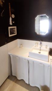 Gambar di galeri bagi Chambre avec entrée Privée au calme, quartier Talensac di Nantes