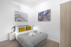 Ένα ή περισσότερα κρεβάτια σε δωμάτιο στο Modern 1 Bedroom Apartment in Gravesend