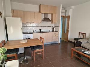 Η κουζίνα ή μικρή κουζίνα στο Apartamento el Salao